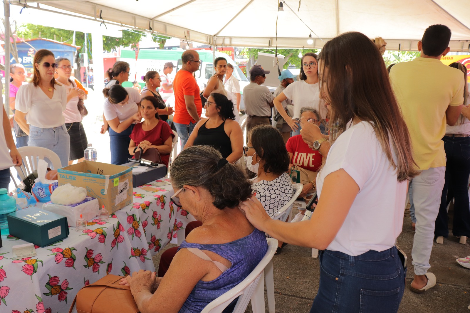 GESTÃO MUNICIPAL REALIZA FEIRA PARA COMEMORAR O DIA INTERNACIONAL DA MULHER