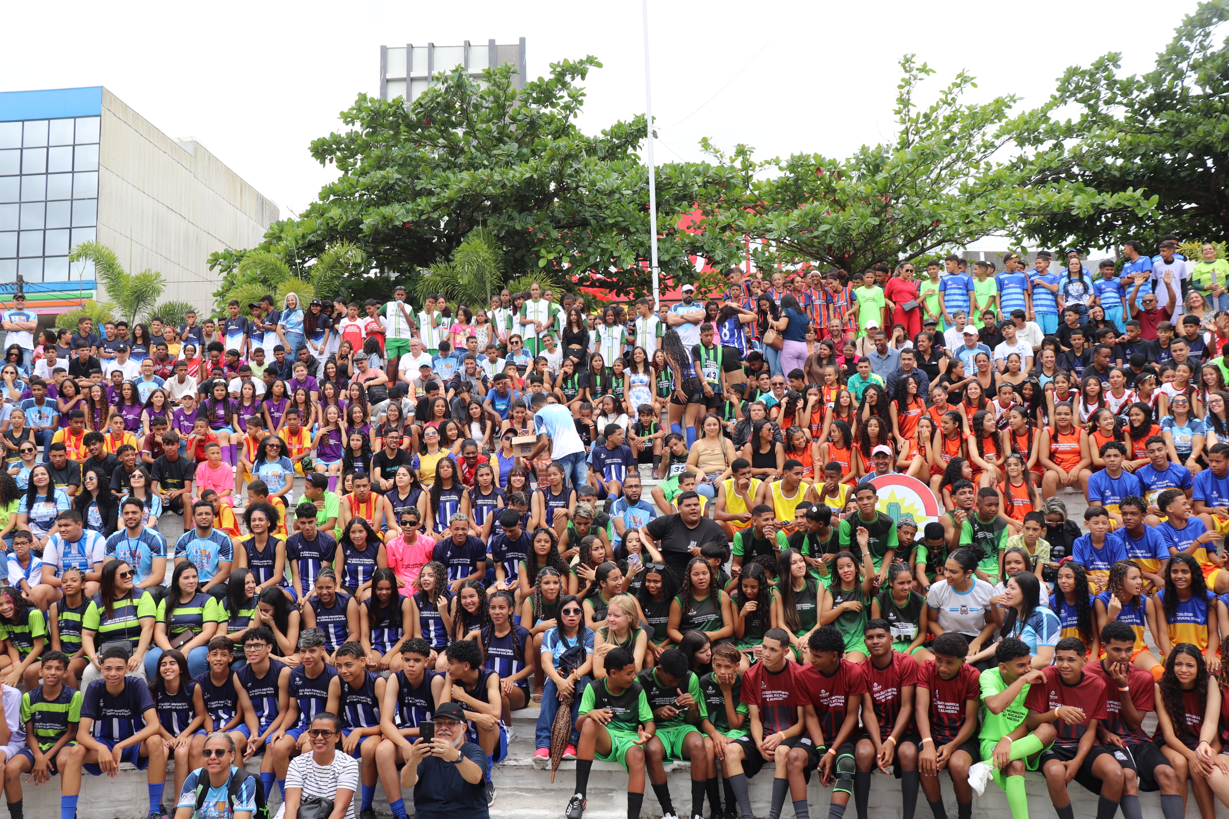 JOGOS ESCOLARES 2025 TIVERAM A PARTICIPAÇÃO DE MAIS DE 1.200 ATLETAS