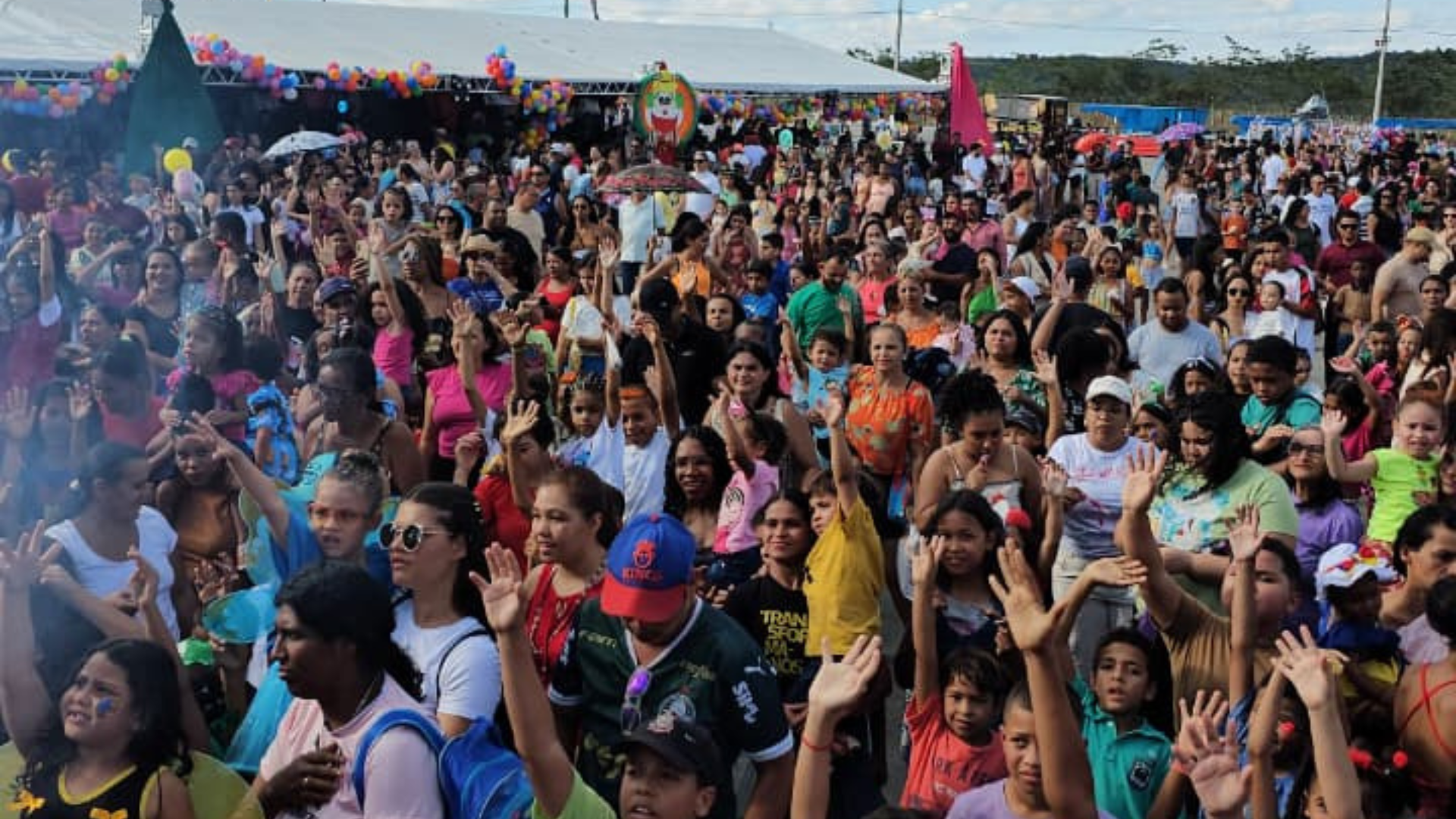 CAMPO FORMOSO CELEBROU O DIA DAS CRIANÇAS COM MAGIA, ALEGRIA E DIVERSÃO NO 
