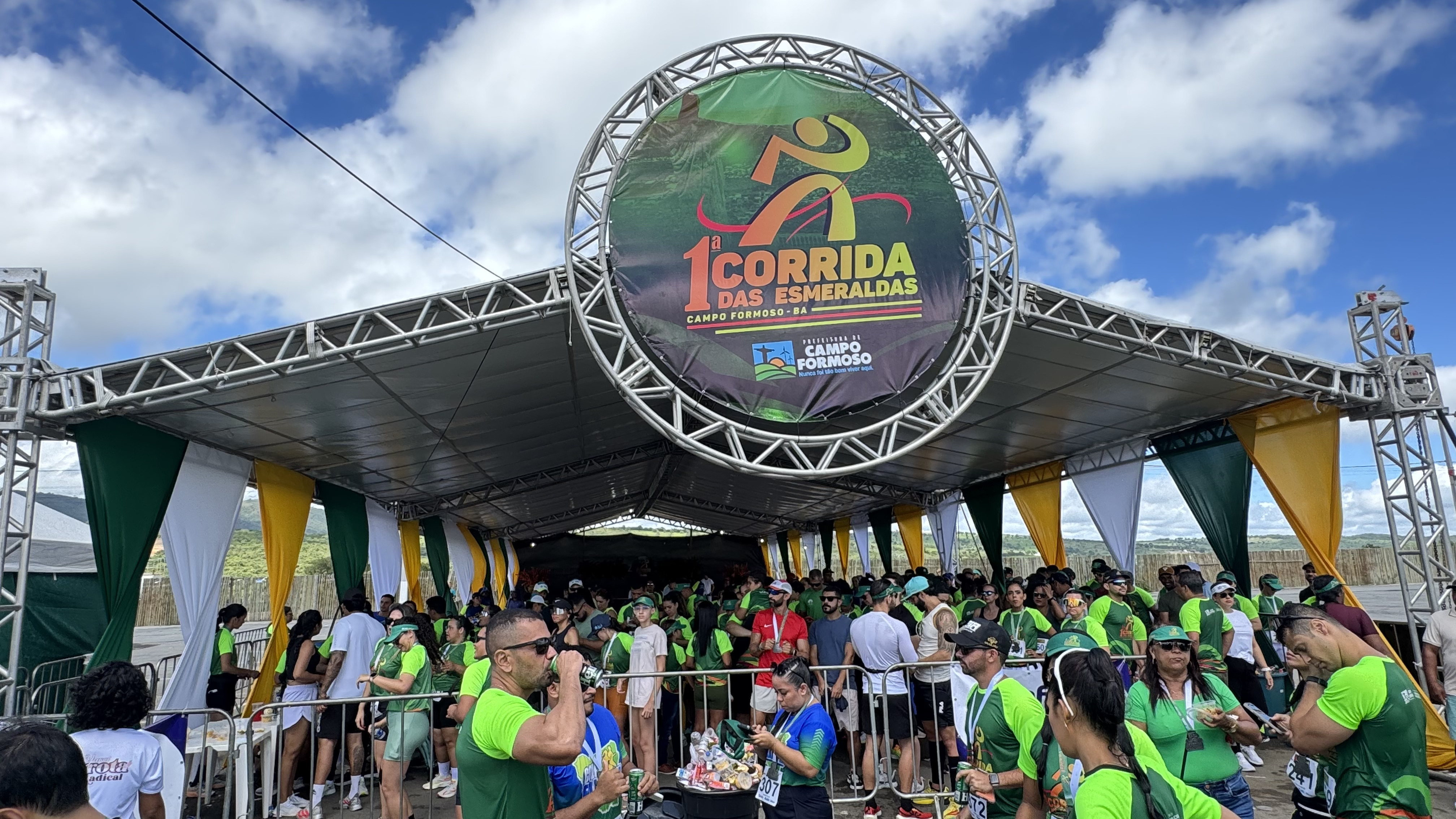 1ª CORRIDA DAS ESMERALDAS CONFIRMA SUCESSO COM MAIS DE 2 MIL PARTICIPANTES