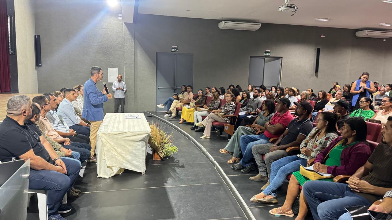 SECRETARIA DE AGRICULTURA PROMOVE CERTIFICAÇÃO E ABERTURA DE NOVA TURMA NA ESCOLA DO AGRICULTOR